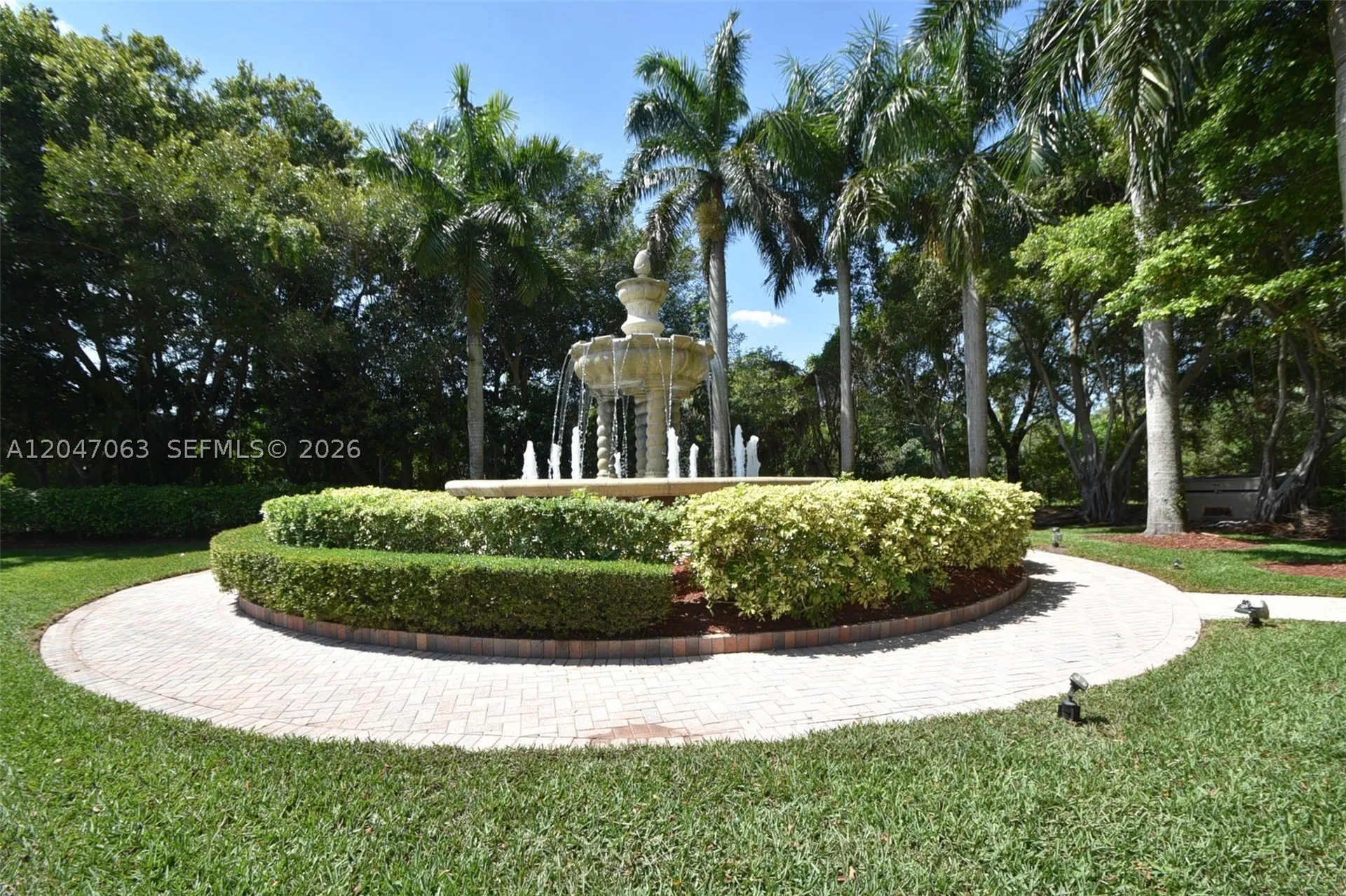 21209 Via Ventura Boca Raton FL 33433