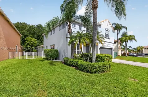 21209 Via Ventura Boca Raton FL 33433