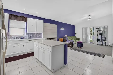 21209 Via Ventura Boca Raton FL 33433