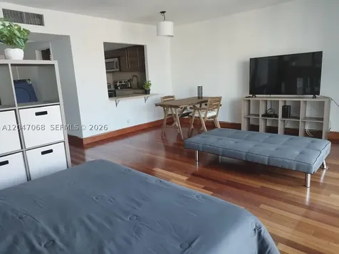 5401 Collins Avenue Miami Beach FL 33140