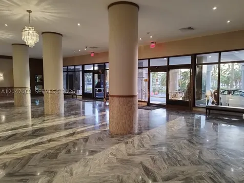 5401 Collins Avenue Miami Beach FL 33140