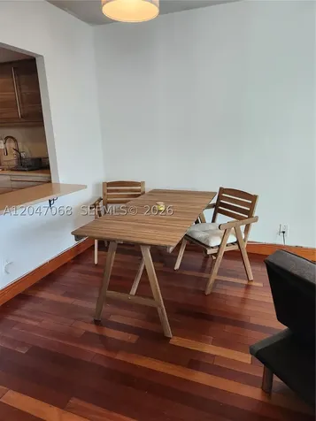 5401 Collins Avenue Miami Beach FL 33140