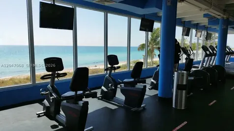 5401 Collins Avenue Miami Beach FL 33140