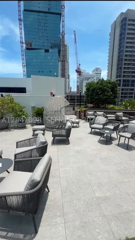 398 NE 5th Street Miami FL 33132