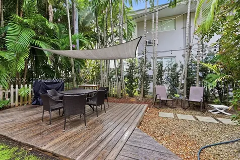 9881 W Bay Harbor Drive Bay Harbor Islands FL 33154