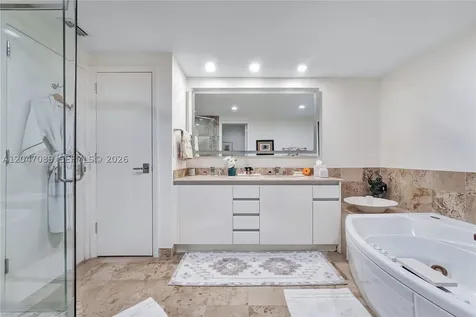 1455 Ocean Drive Miami Beach FL 33139