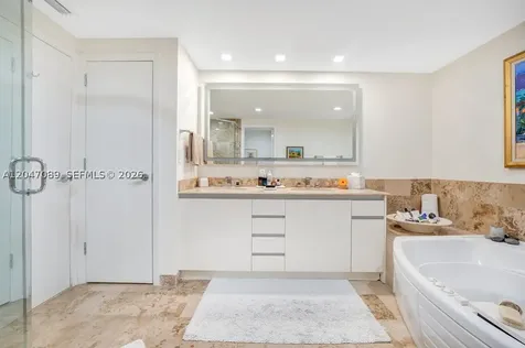 1455 Ocean Drive Miami Beach FL 33139