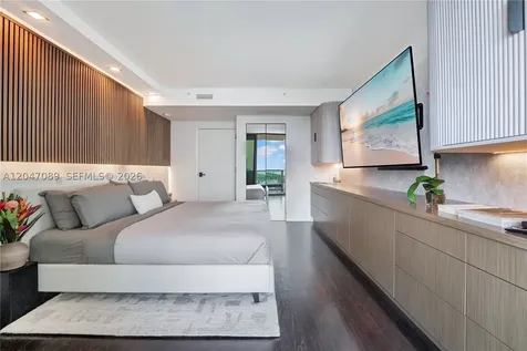1455 Ocean Drive Miami Beach FL 33139
