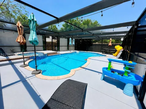 17324 NW 63rd Avenue Hialeah FL 33015