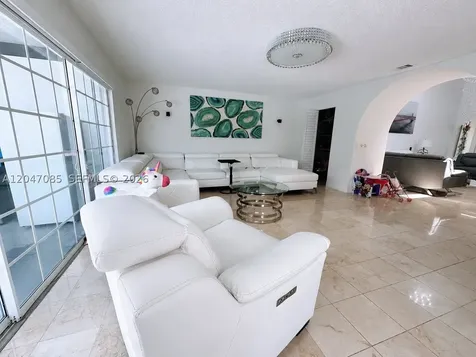 17324 NW 63rd Avenue Hialeah FL 33015