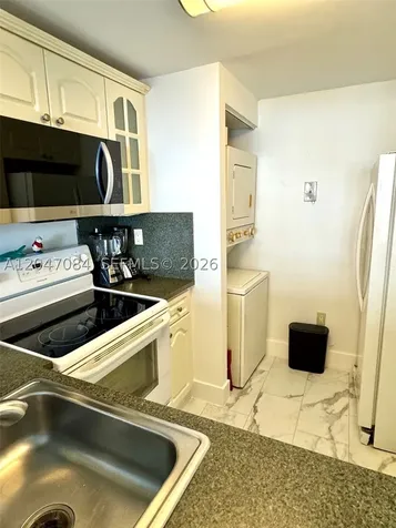 600 NE 36th Street Miami FL 33137