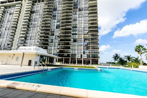 600 NE 36th Street Miami FL 33137