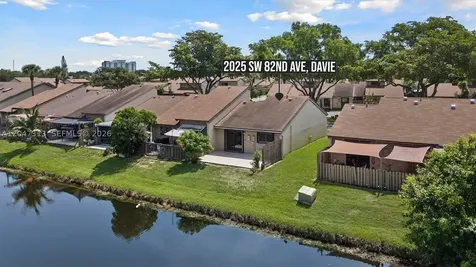 2025 SW 82nd Avenue Davie FL 33324