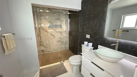 4288 SW 9th Street Miami FL 33134