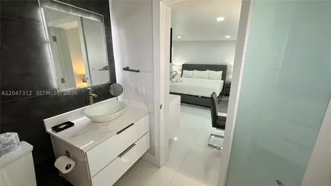 4288 SW 9th Street Miami FL 33134