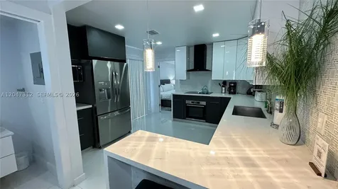 4288 SW 9th Street Miami FL 33134