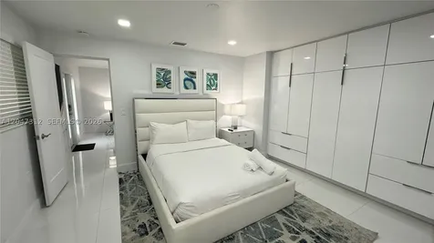 4288 SW 9th Street Miami FL 33134