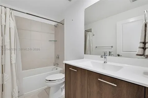 4605 NW 83rd Path Doral FL 33166