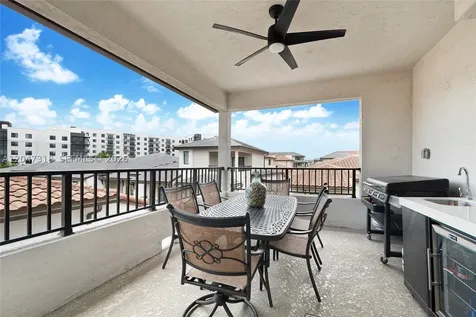 4605 NW 83rd Path Doral FL 33166