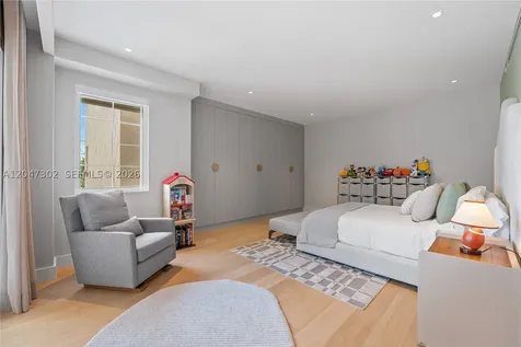5242 Fisher Island Drive Miami Beach FL 33109