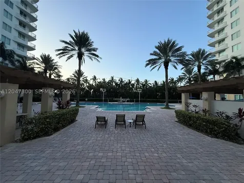 1745 E Hallandale Beach Boulevard Hallandale Beach FL 33009