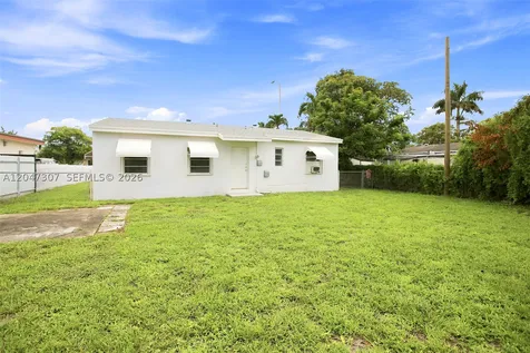 790 E 6th Place Hialeah FL 33010