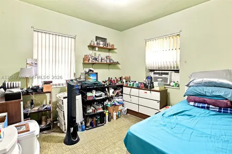 790 E 6th Place Hialeah FL 33010