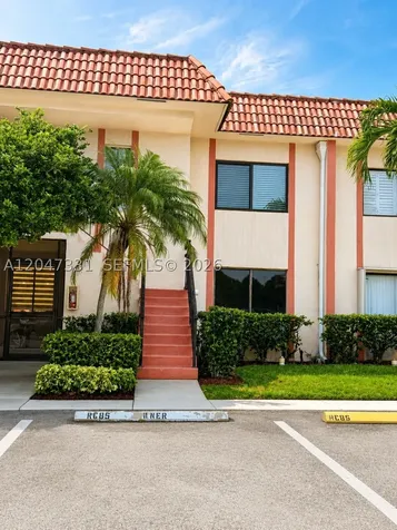 331 Lakeview Drive Weston FL 33326