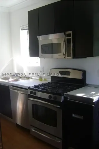 4812 Pine Tree Drive Miami Beach FL 33140