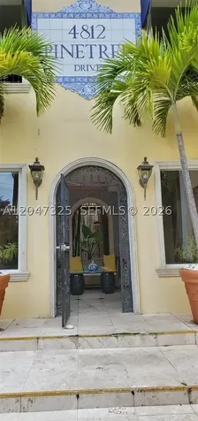4812 Pine Tree Drive Miami Beach FL 33140