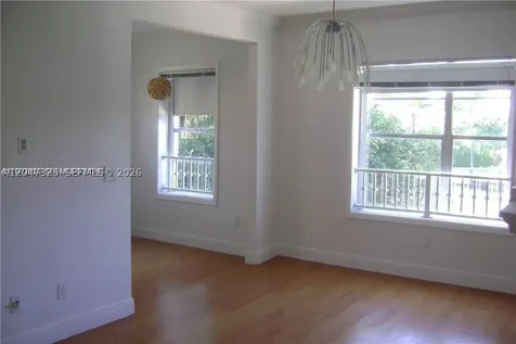 4812 Pine Tree Drive Miami Beach FL 33140