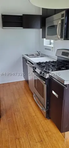 4812 Pine Tree Drive Miami Beach FL 33140