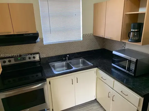 6926 NW 4th Avenue Miami FL 33150