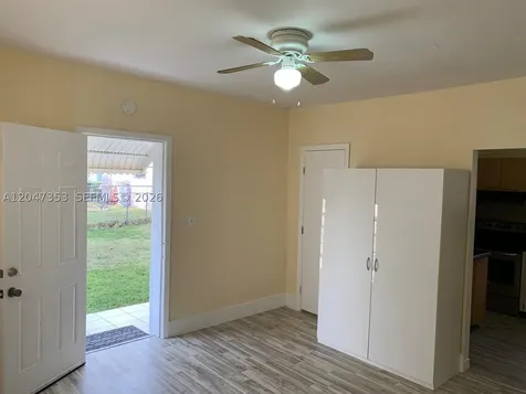 6926 NW 4th Avenue Miami FL 33150