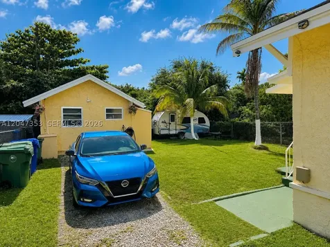 6926 NW 4th Avenue Miami FL 33150