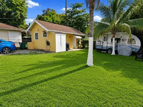 6926 NW 4th Avenue Miami FL 33150