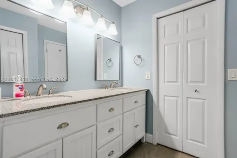 182 Lakeview Drive Weston FL 33326