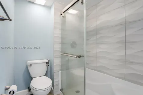 182 Lakeview Drive Weston FL 33326
