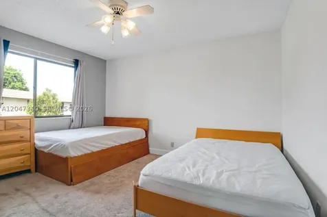 182 Lakeview Drive Weston FL 33326