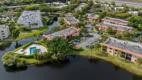 182 Lakeview Drive Weston FL 33326