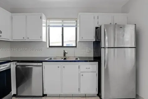 182 Lakeview Drive Weston FL 33326