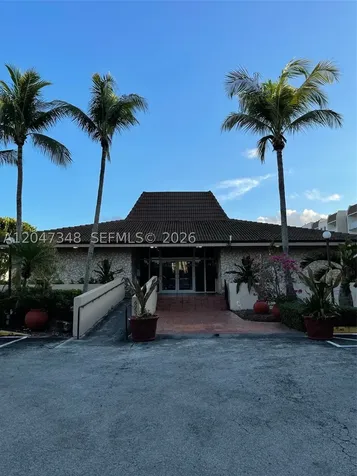 6950 Miami Gardens Drive Hialeah FL 33015