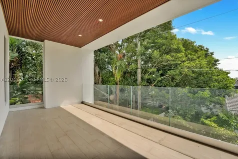 7701 Coquina Drive North Bay Village FL 33141