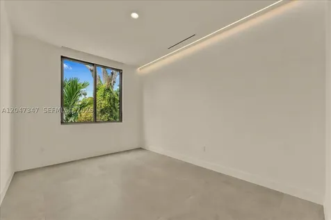 7701 Coquina Drive North Bay Village FL 33141