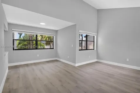 10080 NW 9th St Circle Miami FL 33172