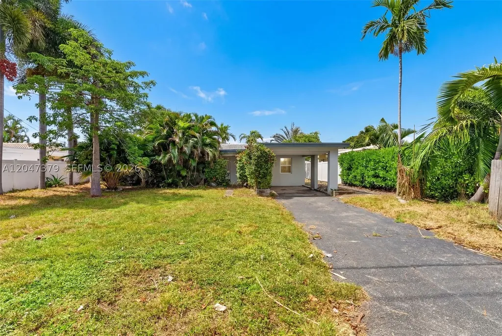 2472 SE 13th Court Pompano Beach FL 33062