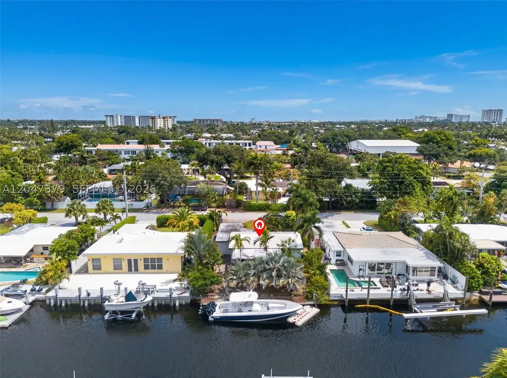 2472 SE 13th Court Pompano Beach FL 33062