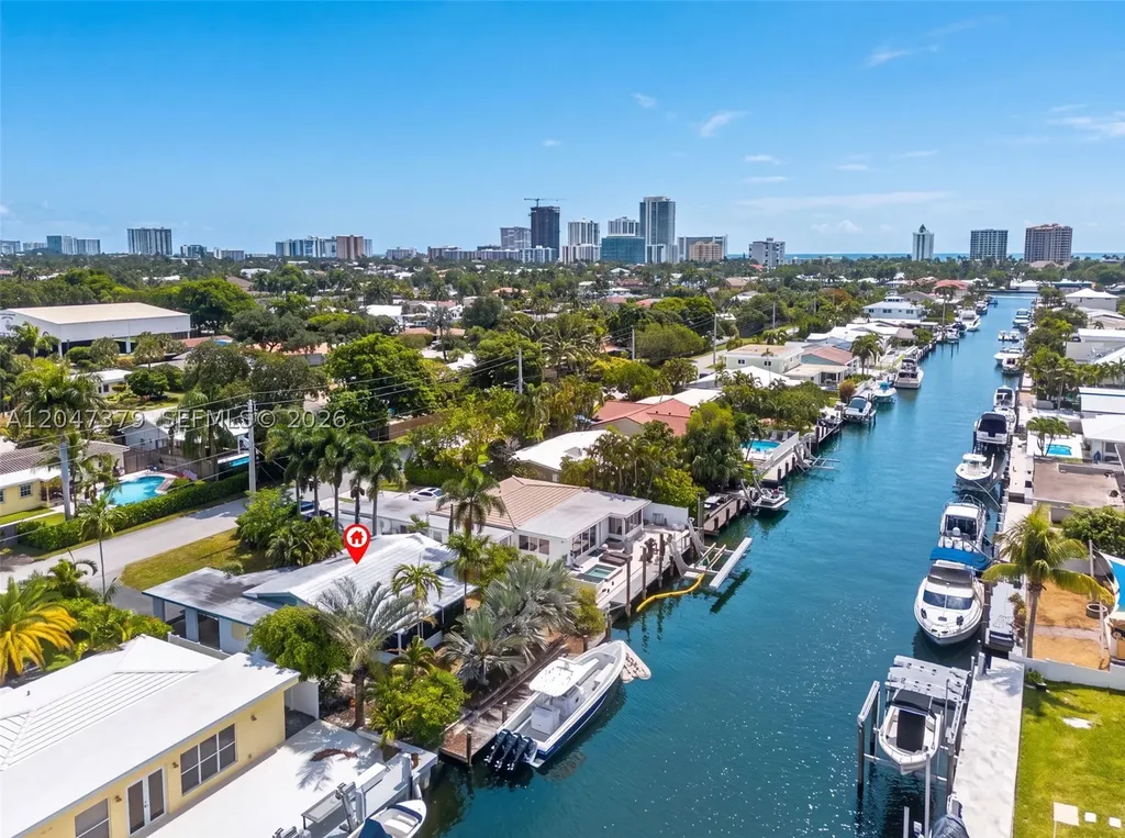 2472 SE 13th Court Pompano Beach FL 33062