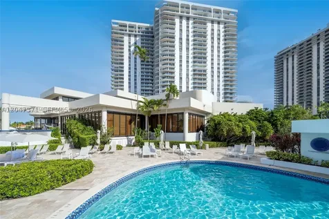 19707 Turnberry Way Aventura FL 33180