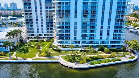 19707 Turnberry Way Aventura FL 33180